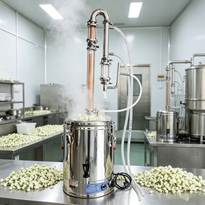 Machine <span class=keywords><strong>de</strong></span> distillation <span class=keywords><strong>d</strong></span>'<span class=keywords><strong>eau</strong></span> <span class=keywords><strong>de</strong></span> rose 18L, distillateur en acier inoxydable 304 <span class=keywords><strong>de</strong></span> qualité <span class=keywords><strong>alimentaire</strong></span> pour <span class=keywords><strong>eau</strong></span> florale <span class=keywords><strong>de</strong></span> rose et <span class=keywords><strong>de</strong></span> fleur <span class=keywords><strong>d</strong></span>'<span class=keywords><strong>oranger</strong></span> - Product Image 1