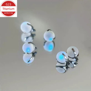 Pendientes de titanio con piedra lunar, de tres puntas, con ópalo de repuesto, para piercing en oreja, labio, lengua, ombligo, ceja - Product Image 4