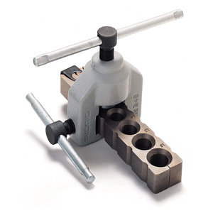 Herramienta abocinadora Ridgid 345 para tubos de cobre de 1/4 pulgada, acero aleado industrial, modelo 23332 - Product Image 1