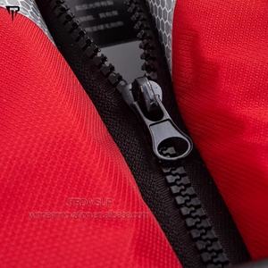 سترة نجاة JTRDA خفيفة الوزن بألوان زاهية للبالغين والأطفال مع جيب وصافرة إنقاذ معتمدة من CE للرياضات المائية - Product Image 6