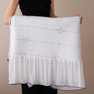 Cubrecama Acolchado de Color Sólido Minimalista de Lujo para Cama de 1.8m, Antideslizante, Estilo Tatami, Juego de Tres Piezas para Verano - Product Image 4