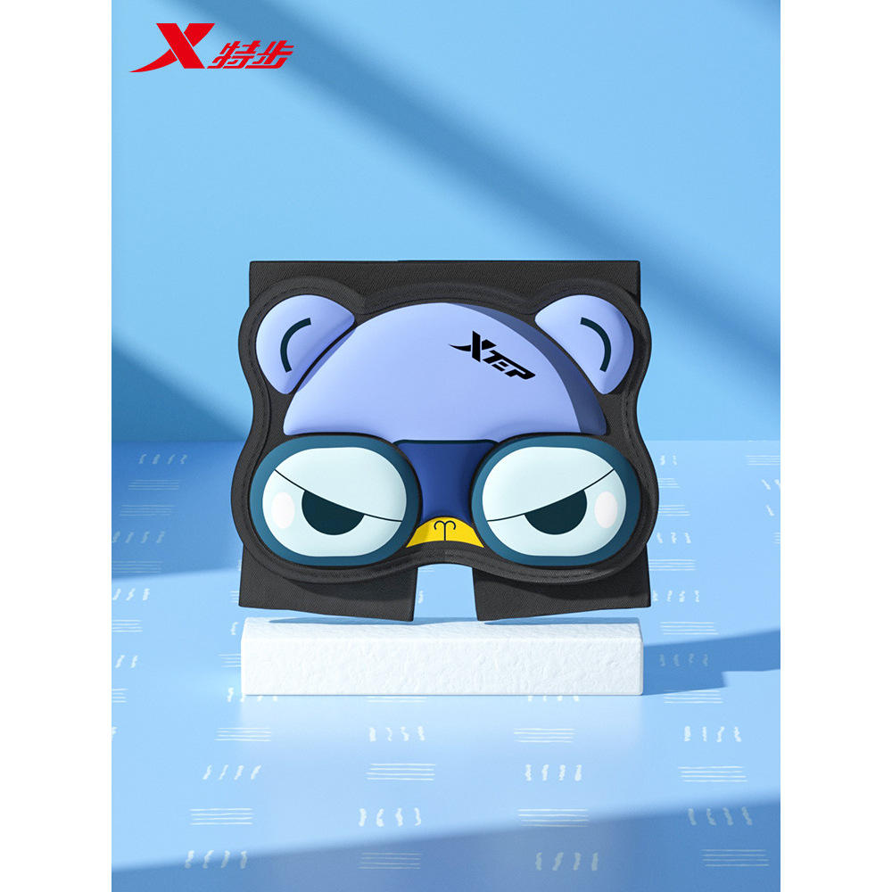 แผ่นป้องกันสะโพก: สีน้ำเงิน