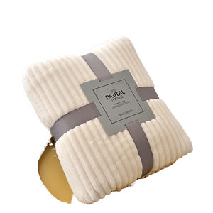 Custom Baer 100% Polyester Super <strong>Soft</strong> 3D Flannel Throw Blanket Four Seasons Lightweight Modern Solid Color Knitted Home Bedding - Product Image 4