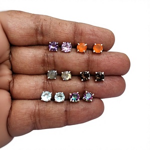 Boucles d'oreilles clous en argent sterling 925 avec pierres précieuses rondes facettées naturelles de 5 x 5 mm, multicolores, pour cadeau - Product Image 3
