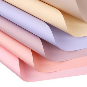 กระดาษห่อช่อดอกไม้ทำด้วยมือคุณภาพสูงสีทึบหนากระดาษงานฝีมือกันน้ำเกรดสูง - Product Image 5