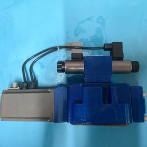 R901167503 4WRKE16W6-200P-3X/6EG24K31/F1D3M วาล์วควบคุมทิศทางแบบสัดส่วน NG16 ควบคุมด้วยระบบไพล็อต 200 ลิตร/นาที 350 บาร์ พร้อม OBE - Product Image 1