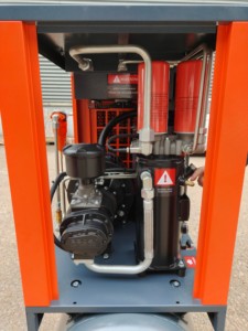 Compressore d'Aria a Vite OEM VSD 15KW 8BAR, Raffreddamento ad Aria, Industriale, Stazionario, Alimentazione AC, Lubrificazione a Olio, Motore, Pompa, Serbatoio d'Aria, Gruppo Compressore - Product Image 5