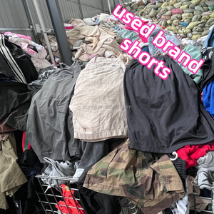 กางเกงขาสั้นมือสอง F6 ของแท้ ผู้ผลิตเสื้อผ้ามือสอง เสื้อผ้าแบรนด์เนมมือสองสำหรับผู้ชาย เสื้อผ้ามือสองคุณภาพสูงขายส่ง - Product Image 1