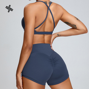 ملابس رياضية نسائية بالجملة، حمالة صدر رياضية متقاطعة الظهر مع شورت ضيق، ملابس لليوغا والجيم واللياقة البدنية - Product Image 3