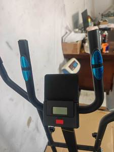 Vélo <span class=keywords><strong>elliptique</strong></span> de fitness à résistance magnétique avec écran LCD, nouveau design, pour la maison, brûle-<span class=keywords><strong>graisse</strong></span>, fourni par l'usine - Product Image 5