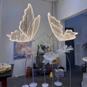 Lámpara de Pie LED de Estilo Nórdico con Forma de Mariposa para Decoración de Escenarios de Boda y Ambiente de Sala de Estar - Product Image 6