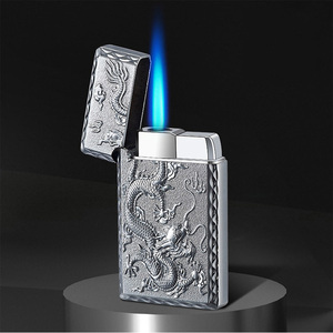 Encendedor de antorcha de dragón en relieve personalizado, encendedor recargable de butano de metal a prueba de viento con diseño de dragón verde - Product Image 5