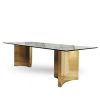 Table d'événement de mariage moderne en or Offre Spéciale Salle de banquet d'hôtel Tables et chaises dorées en vente