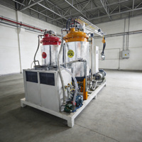 Équipement de mousseur de polyuréthane haute pression, rapport réglable, injection de précision