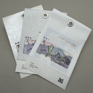 Etiquetas Colgantes y Etiquetas de Papel con Estampado en Caliente con Lámina Dorada, Ecológicas y de Lujo, Personalizadas para Bolsas de Ropa y Empaquetado de Prendas - Product Image 1
