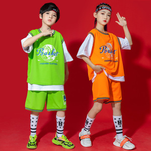 Ensemble de sport tendance <span class=keywords><strong>hip</strong></span>-<span class=keywords><strong>hop</strong></span> pour enfants : tenue d'entraînement de basketball pour garçons et filles, uniforme de spectacle pour la maternelle - Product Image 2
