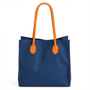 Sac fourre-tout en cuir bleu avec longues poignées orange, fermeture éclair, design personnalisé avec logo et lettres - Sac de shopping réutilisable et tendance pour un usage quotidien - Product Image 1