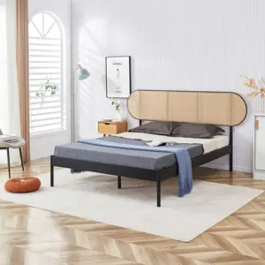 Letto imbottito con portaoggetti, testiera, tessitura in rattan con doghe da letto, personalizzazione di supporto, vendite dirette in fabbrica