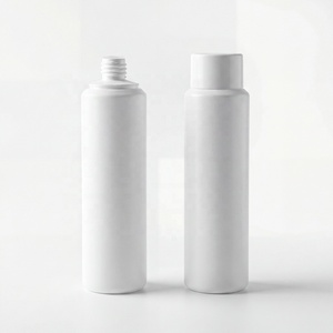 Bouteille distributrice en plastique LDPE ronde vide personnalisée de 500 ml pour savon, shampoing et liquides, avec buse plate filetée - Vente en gros - Product Image 1