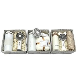 Paquetes de Regalos Corporativos Personalizados con su Logotipo para Eventos Corporativos, Promociones y Regalos - Product Image 1