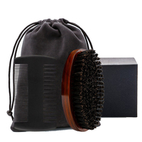 Kit de brosse à peigne à barbe en poils de sanglier en bois Logo personnalisé Salon de coiffure brosse à barbe et ensemble de peignes pour hommes
