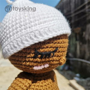 Peluche Dormouse Fatto a Mano all'Uncinetto con Cappello - Simpatico Giocattolo Calmante per Neonati, Giocattolo da Coccolare in Cotone Biologico e Aiuto per <span class=keywords><strong>il</strong></span> Sonno dei Neonati - Product Image 2