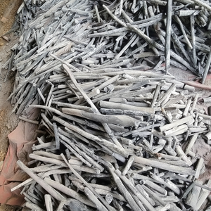 Charbon de bois blanc Binchotan d'eucalyptus japonais de la meilleure qualité du Vietnam - Product Image 1