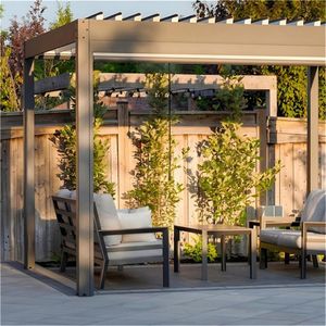 AuVersatile pergola de patio avec trois modes d'utilisation (application/télécommande/manuel), angles de lamelles personnalisables et un cadre noir moderne. - Product Image 1