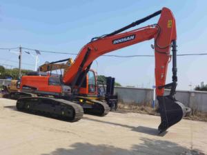 Grande machine d'occasion Doosan300 DX300, pelle hydraulique sur chenilles, excavatrice de 30 tonnes, excavatrice d'occasion Doosan DX300LC - Product Image 2