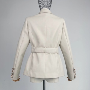 Elegante <span class=keywords><strong>Giacca</strong></span> Doppiopetto da Donna in <span class=keywords><strong>Pelle</strong></span> <span class=keywords><strong>Beige</strong></span>, <span class=keywords><strong>Giacca</strong></span> in <span class=keywords><strong>Pelle</strong></span> Personalizzata alla Moda - Product Image 4