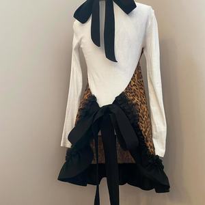 2025 personnalisé nouveau Design maison <span class=keywords><strong>cuisine</strong></span> imprimé léopard <span class=keywords><strong>tablier</strong></span> mode <span class=keywords><strong>Sexy</strong></span> <span class=keywords><strong>tablier</strong></span> à volants - Product Image 3