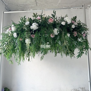 ترتيب زهور اصطناعية وأوراق خضراء معلقة دائرية لتزيين السقف في حفلات الزفاف - Product Image 4