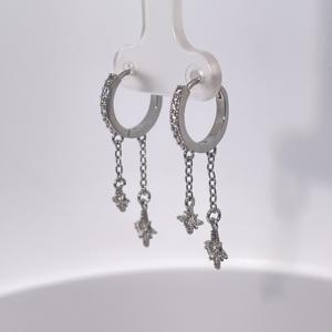 Boucles d'oreilles classiques et élégantes pour femmes Tianyu Gems, en laiton plaqué or, avec pierre en zircon cubique blanc, taille brillante, en forme d'étoile - Product Image 4