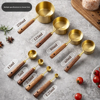 Ensemble de 8 ustensiles de cuisine multifonctionnels, écologiques, durables, résistants à la chaleur, en acier inoxydable de qualité alimentaire, avec manche en bois, dorés, compatibles lave-vaisselle