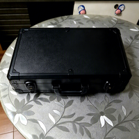 Boîtier portable en aluminium et acrylique transparent pour toupies, boîte de présentation pour collection, lanceur de combat et accessoires, OEM et ODM disponibles