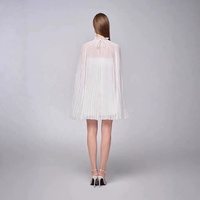 OUDINA Bestseller Vietnamesisches Sommerkleid Vestido Lässiges Einfarbiges Fließendes Cape Drapiertes Plissiertes Mini-Freizeithemdkleid