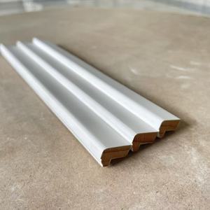 Moldura de Pino Blanco Imprimado de Alta Calidad para Esquinas Interiores, Suministro de Fábrica para Uniones de Pared, Techo y Suelo, Venta al por Mayor - Product Image 5
