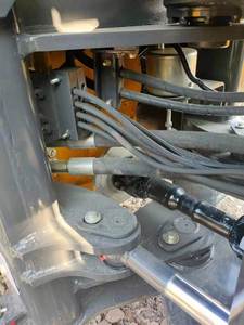 Chargeuse sur pneus SDLG 956 d'occasion, capacité nominale de 5 tonnes, moteur Cummins, pompe hydraulique Denison, excellent rapport qualité-prix, performances exceptionnelles - Product Image 3