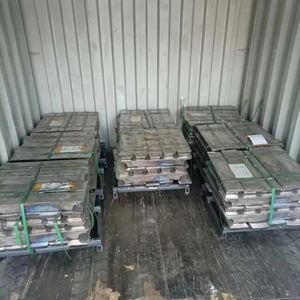 Compre Lingotes de Aleación de Plomo No Secundarios, Origen CN, Venta Directa de Fábrica, Entrega Rápida, Lingotes de Plomo de Primera Calidad en Stock - Product Image 1