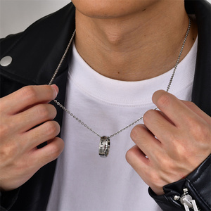 Collana con Ciondolo a Catena in Acciaio Inossidabile Placcato Oro di Alta Qualità per Anniversario Femminile - Product Image 2