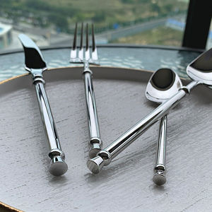 Juego de Cubiertos DF BC de 4 Piezas, Cuchillo, Tenedor y Cuchara para Cocina Occidental, Estilo Europeo de Lujo Ligero, Acero Inoxidable 304, para Restaurante de Carnes - Product Image 3