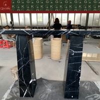 Table console en marbre Nero Marquina de luxe GOLDKING, meubles modernes pour entrée, fabrication sur mesure OEM ODM