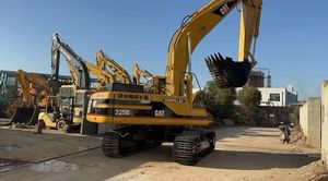 Excavadora mediana de <span class=keywords><strong>25</strong></span> toneladas usada original de Japón para maquinaria de construcción sobre orugas Cat 325B con engranaje y bomba de motor Cummins en stock - Product Image 6