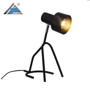 Paralume <span class=keywords><strong>Vintage</strong></span> in <span class=keywords><strong>metallo</strong></span> nero per Hotel industriale con Design in ferro lampada da tavolo per la casa e l'arredamento del soggiorno dell'hotel - Product Image 4