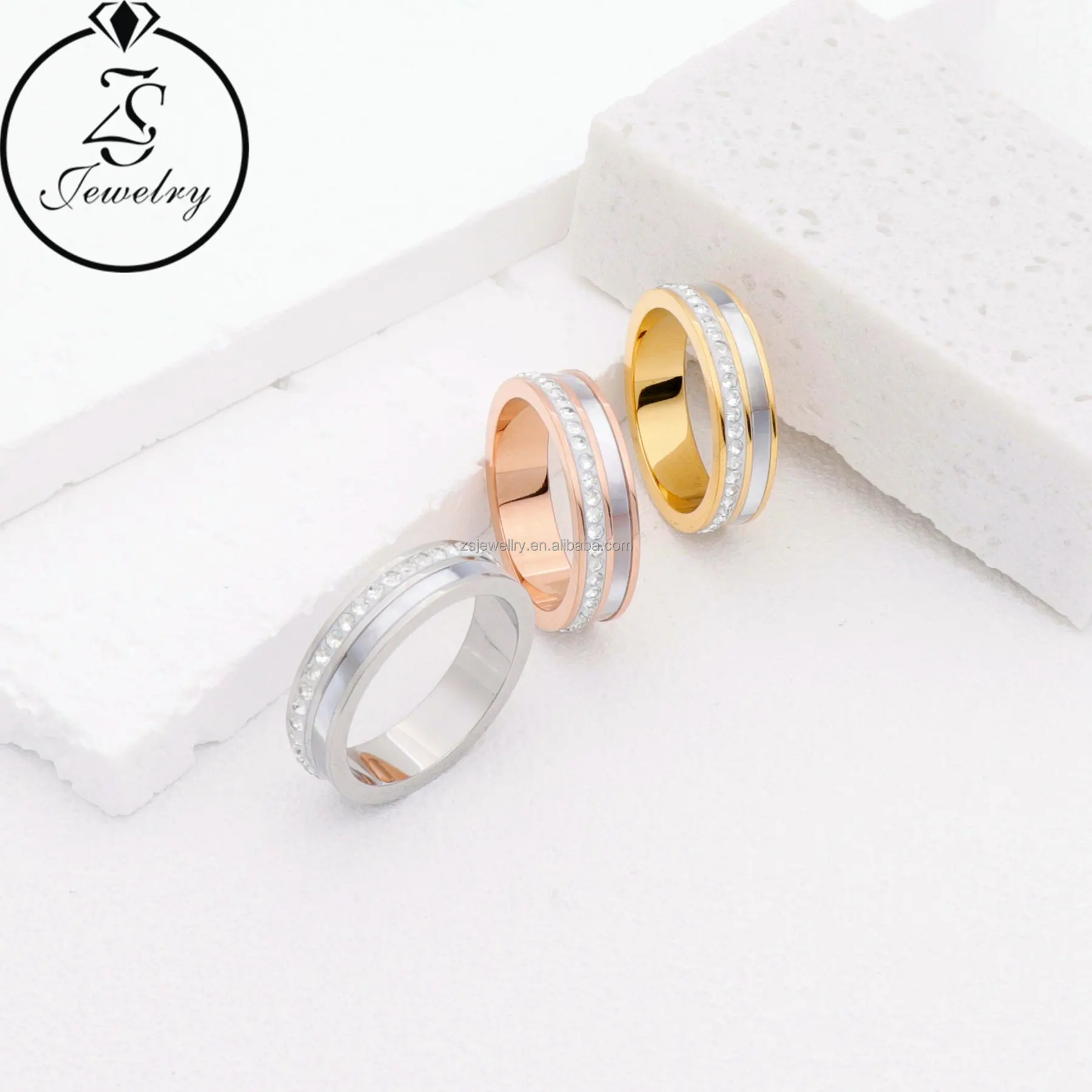 Direct Sales Factory Price Gold Plated Silver Stainless Steel Jewelry Geometric Stone Three Color Engagement Design Ring