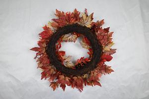Decoración de Puerta Personalizada de Fábrica, Corona de Otoño de 24 Pulgadas con Hojas de Arce, para la Cosecha y Acción de Gracias - Product Image 6