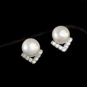 White Gold Faux <b>Pearl</b> Stud <b>Earrings</b> With Crystal Geometric Design For Women Wedding Classic Style Silver Metal - Product Image 3