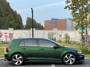 Satin <span class=keywords><strong>Venom</strong></span> Vert Mat Vert Vinyle Wrap 1.52*17M Haute Qualité Vente Chaude PET PVC <span class=keywords><strong>Film</strong></span> à Changement de Couleur pour Voiture Carrosserie Vinyle Wrap - Product Image 3