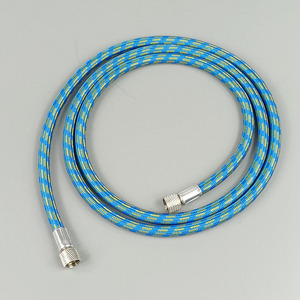 Tuyau d'aérographe 1,2 m bleu tressé avec connecteur 8/8 pour compresseur d'aérographe - Product Image 1