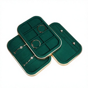 Expositor de Joyería de Lujo Ovalado con Barra en T de Metal y Terciopelo, Soporte para Collares Resistente a Arañazos, Exhibidor de Joyas - Product Image 4